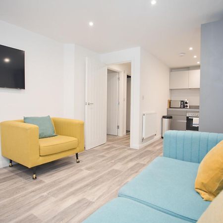 Sea Air - 2 Bedrooms - Parking - Mins To Beach Μπόρνμουθ Εξωτερικό φωτογραφία