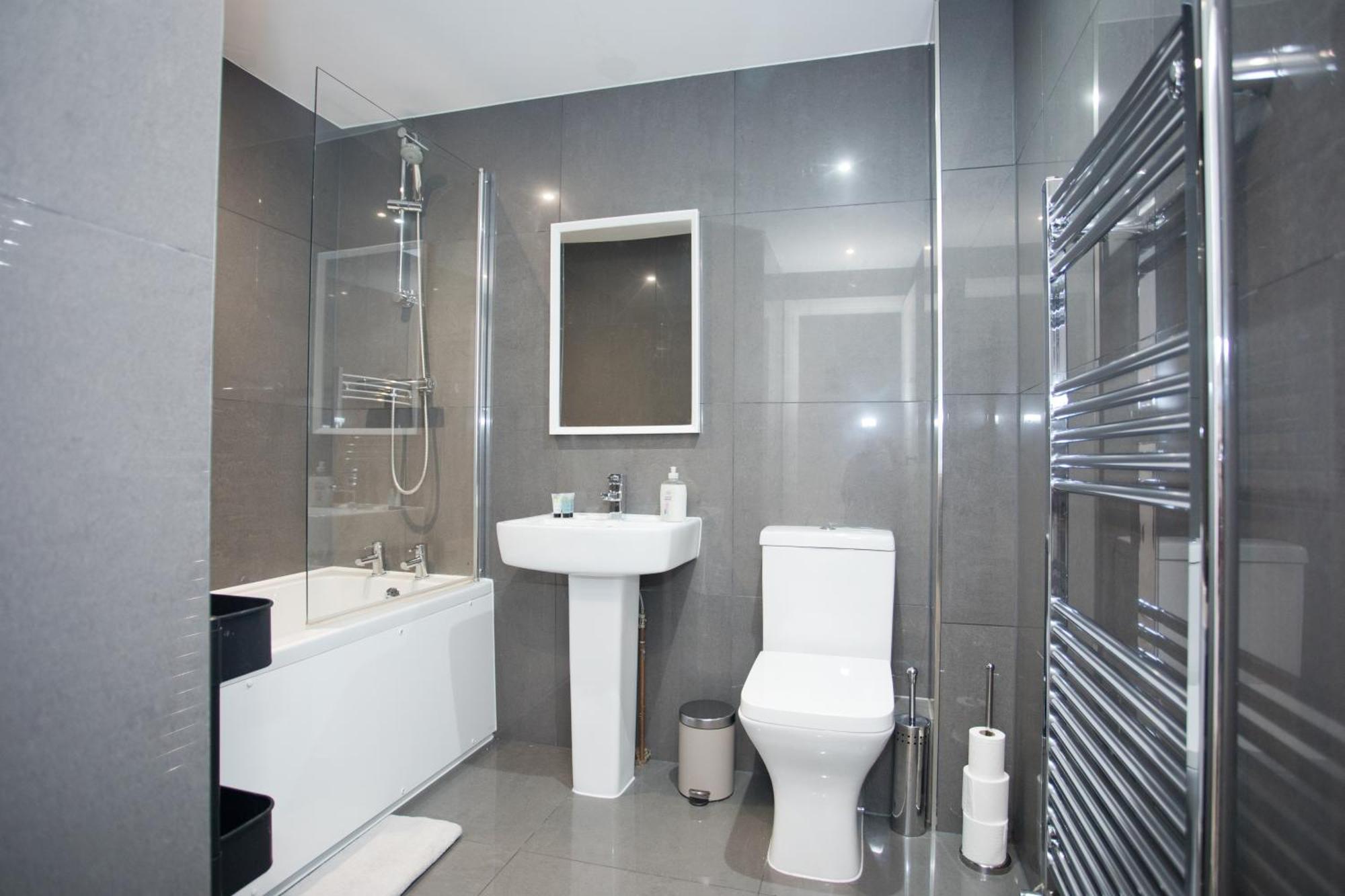 Sea Air - 2 Bedrooms - Parking - Mins To Beach Μπόρνμουθ Εξωτερικό φωτογραφία